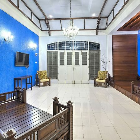 Riverside Hostel Padang ภายนอก รูปภาพ